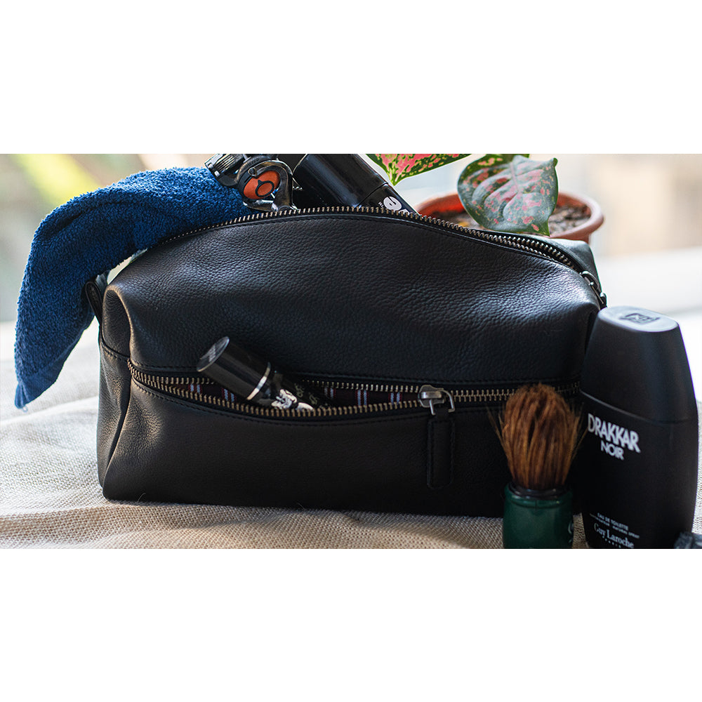 Jet Setter Wash Bag - Black